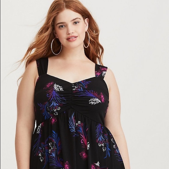 NWT Torrid Black Bouquet Jersey Knit Tank - Picture 2 of 6